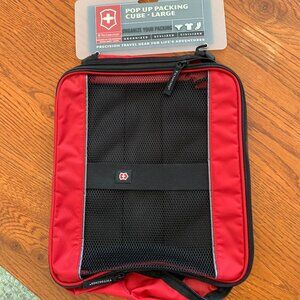 NWT Victorinox Large Packing Cube
